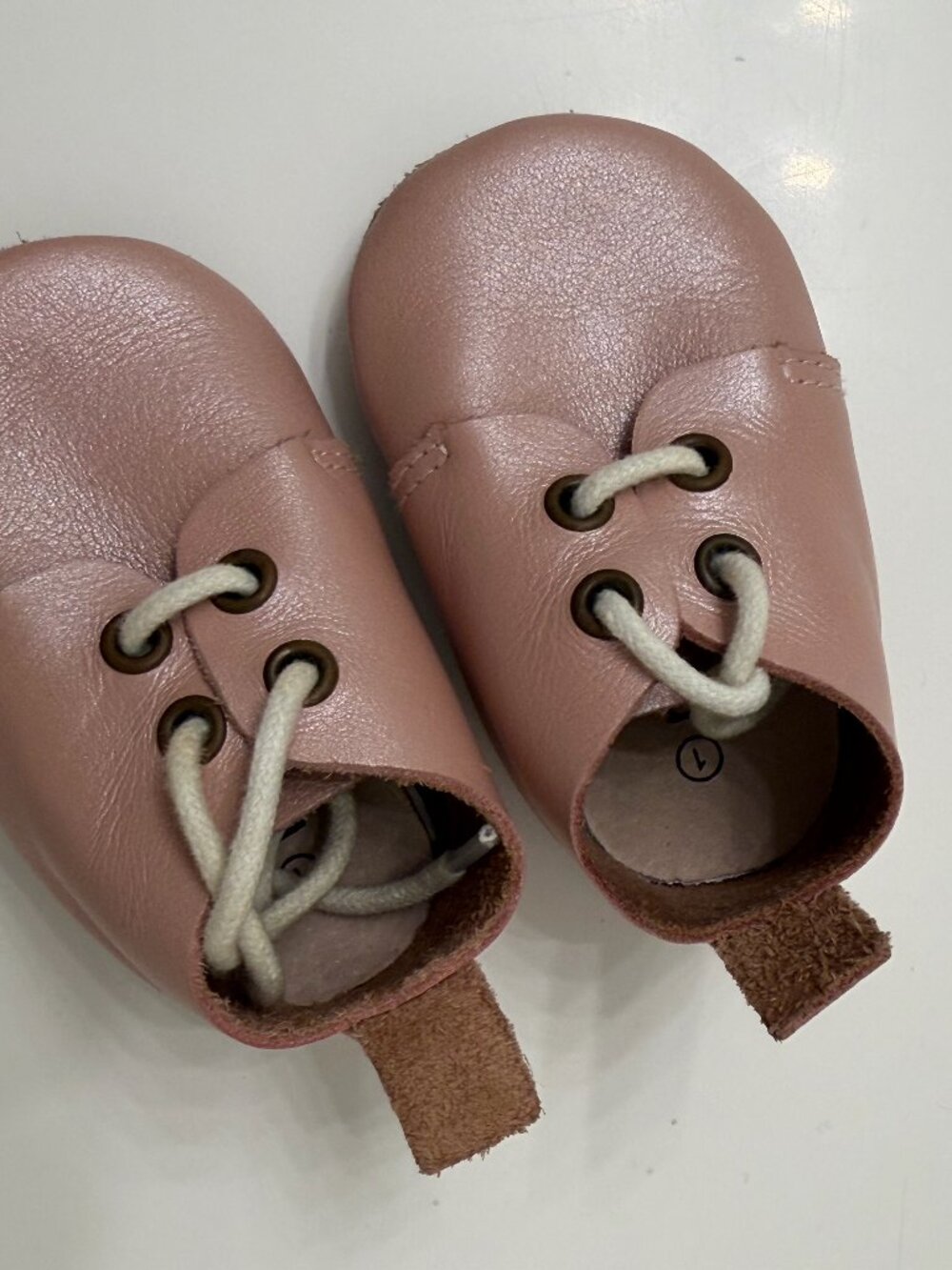 Piper Finn Pearly Pink Genuine Leather Baby Lace-Up Shoes Size 1 Never Worn